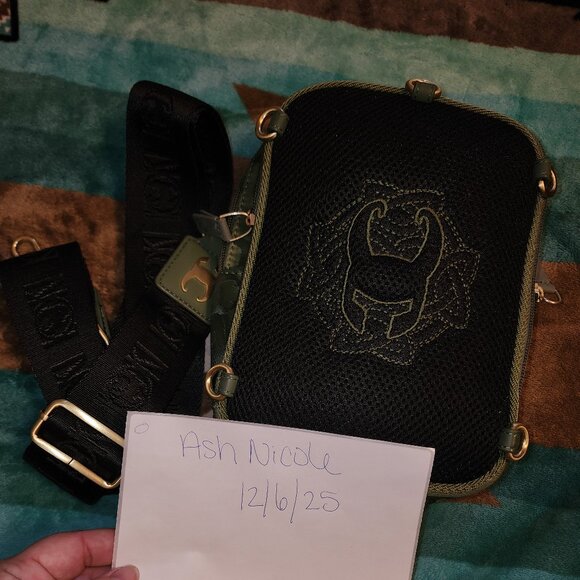 Collectiv loki loungefly sling - Picture 2 of 2